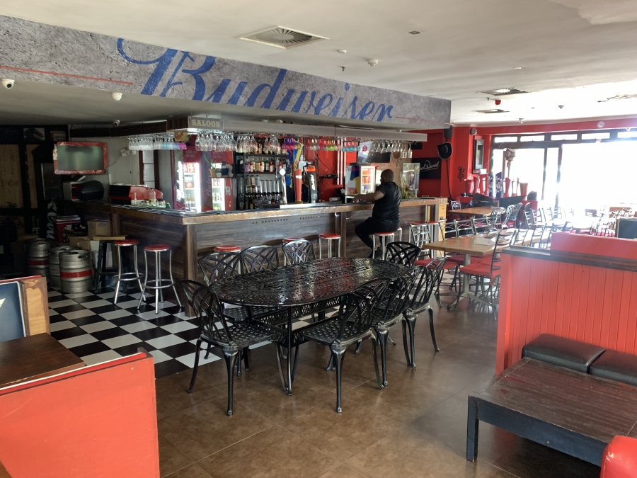 To Let commercial Property for Rent in Rondebosch Western Cape